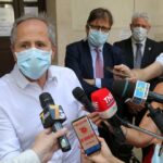Crisanti, direttore del Dipartimento di medicina molecolare dell’università di Padova: “Rischio malattia grave in vaccinati da 7-8 mesi”